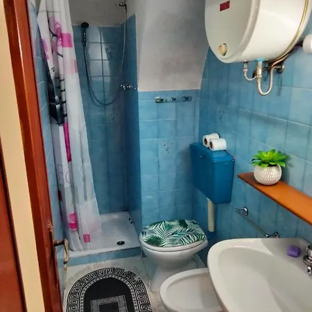 Via Monta Retro סנרמו
